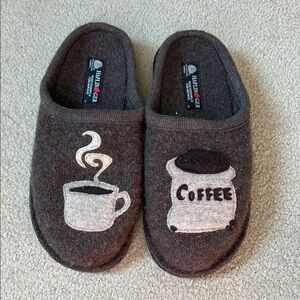 Men’s Haflinger wool slippers, size 44 (US size 11)